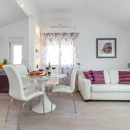 Nika Apartment Split