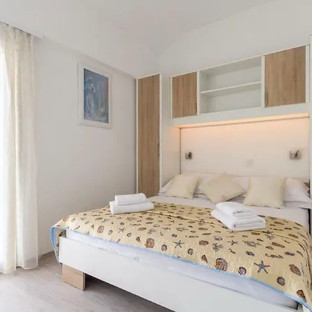 Nika Apartamento *